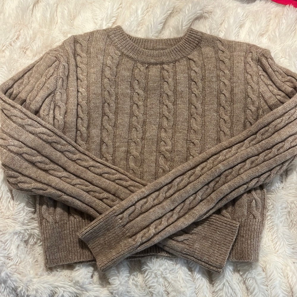 Women’s sweater